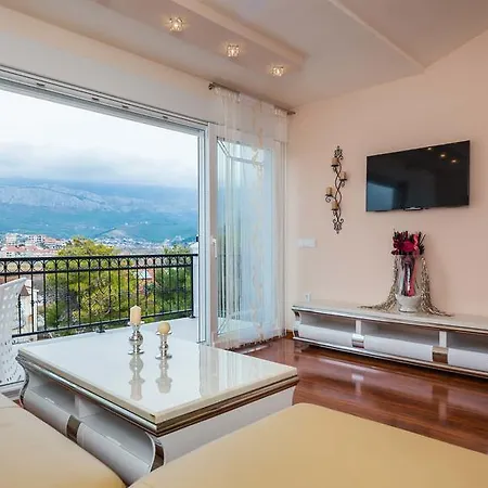 De Luxe Apartment