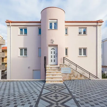 Διαμέρισμα De Luxe *