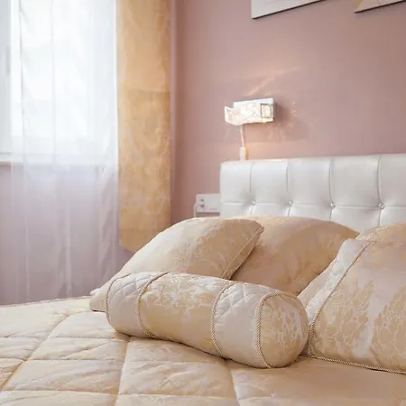 De Luxe سبليت