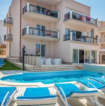 De Luxe شقة سبليت