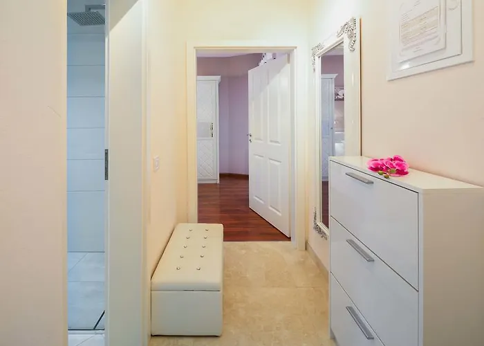 De Luxe Apartment