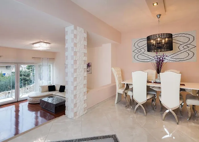 Apartment De Luxe *